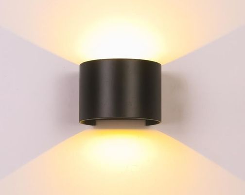 الألومنيوم مضاد للماء في الهواء الطلق مصباح LED الحائط المثبت IP65 للحديقة الحديقة الحائط